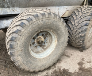 4x Alliance banden 560/60x22.5