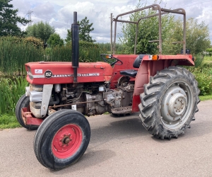 Massey Ferguson 152