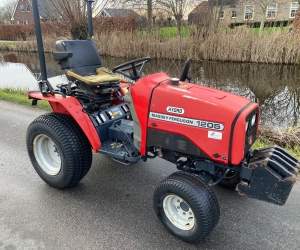 Massey Ferguson HST1205