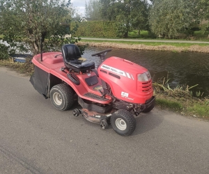 Massey Ferguson zitmaaier