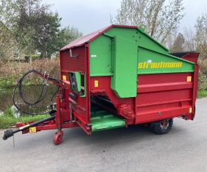 Strautmann blokkenwagen