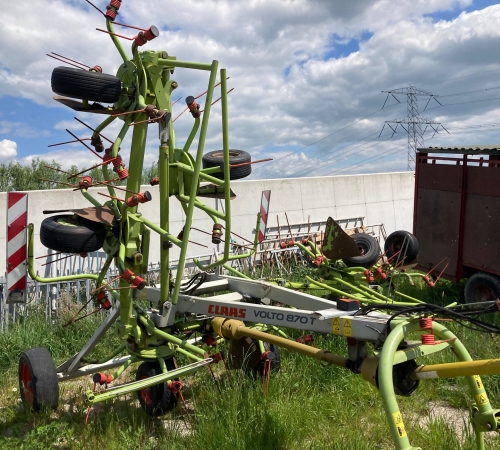 Claas Volto 870T schudder