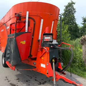 Kuhn-voermengwagen (2)